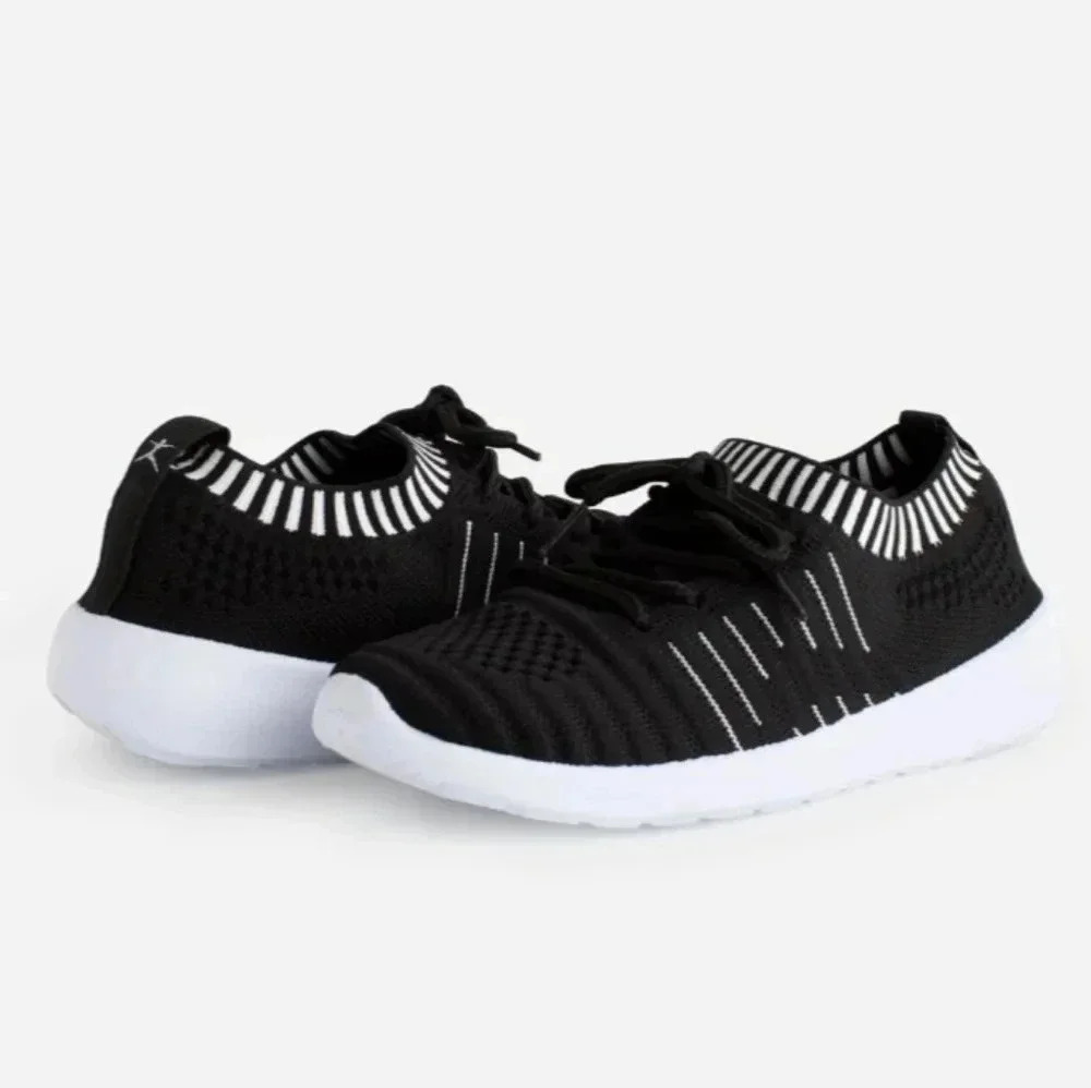 NIB Danskin Energy G Soft Knit Lace Up Sneakers